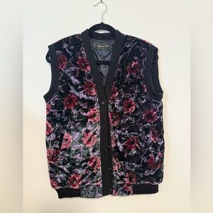 Vintage-Inspired Over Star Floral Velvet Vest – Size Medium